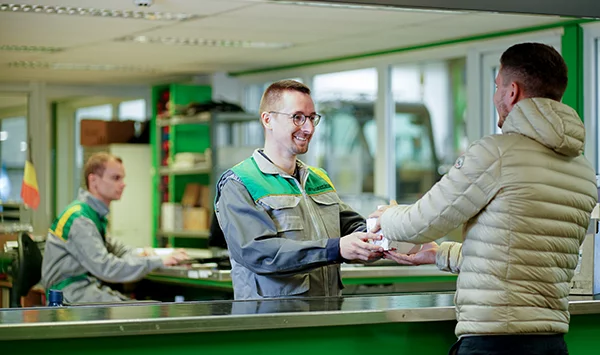 ERSATZTEILE ERSATZTEILE